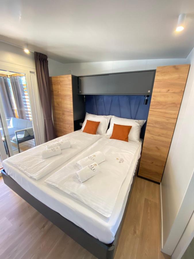 Mobile Homes Malu Biograd Na Moru Exterior photo