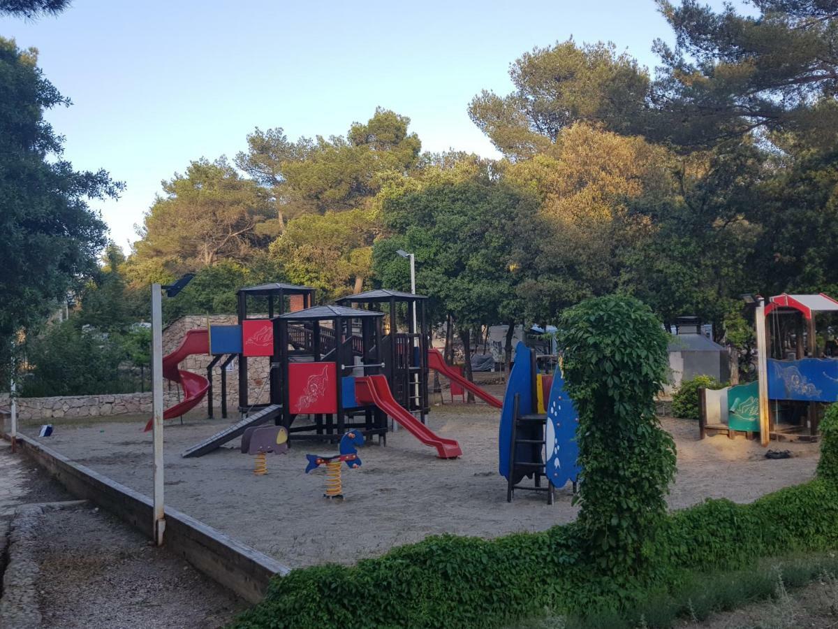 Mobile Homes Malu Biograd Na Moru Exterior photo